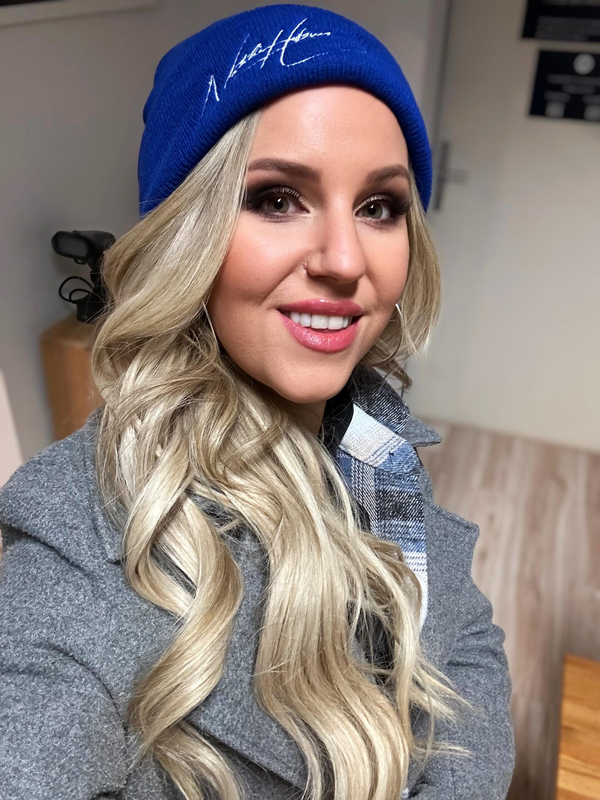 Natalie Holzner Beanie Blau – für alle Göttinnen (und Götter;)) – Bild 2